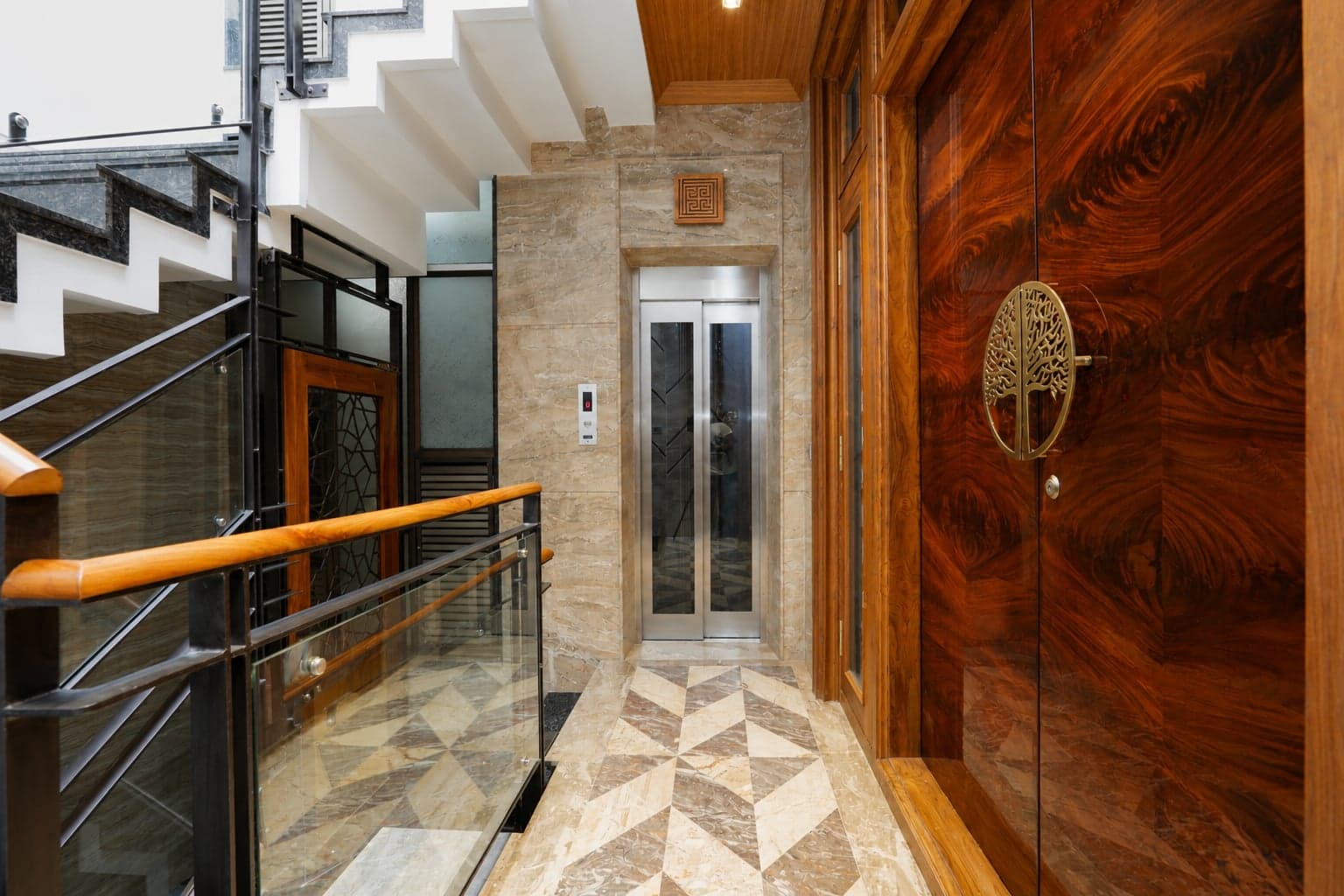 Hitesh Residence — photograph 9
